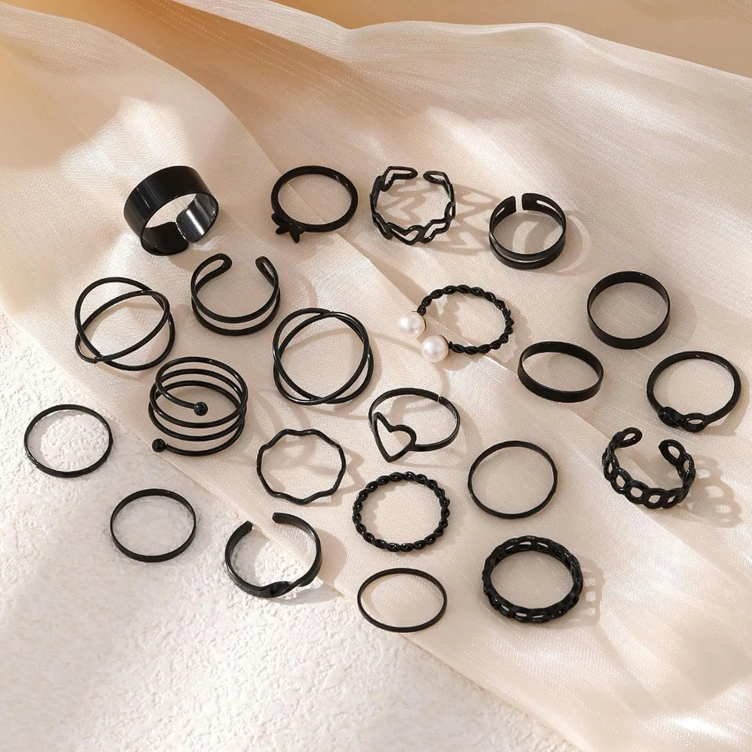 GYRMMUE 22Pcs Kunckle Rings Set for Women Boho Stackable Joint Rings Butterfly Pearl Heart Rings Vintage Open Adjustable Finger Rings Statement Ring Set Jewelry